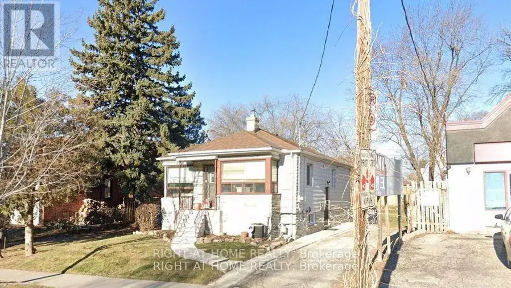12 Connaught Avenue, Toronto (Newtonbrook West)